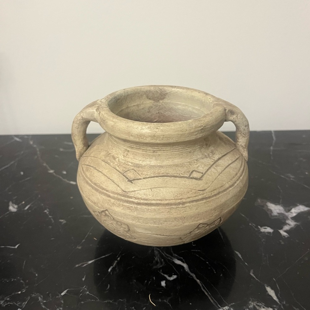 Elegant Cream Ceramic Vase